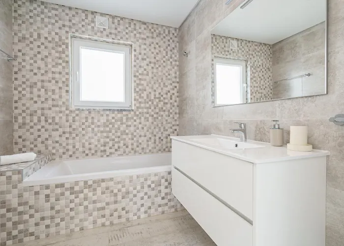 Zen With Sea View And Private Pool * לוריניה